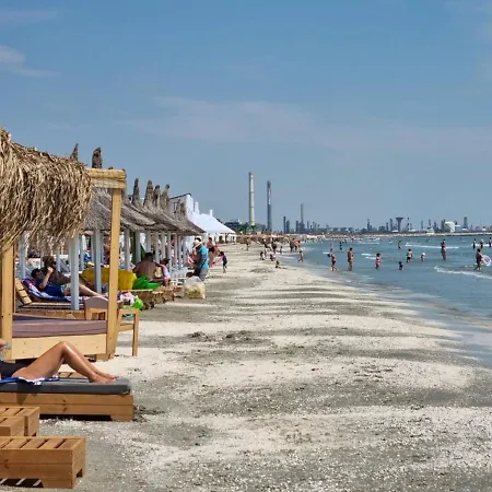 Casa Atelierelor Гостевой дом